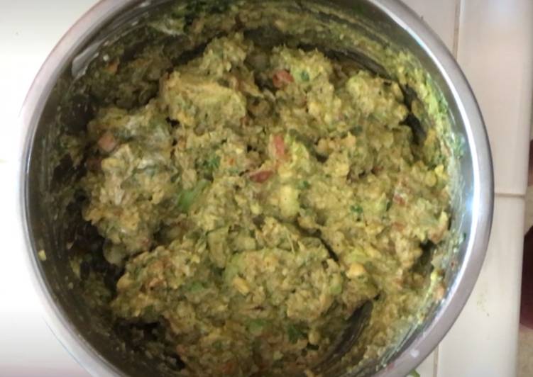 How to Prepare Quick Guacamole