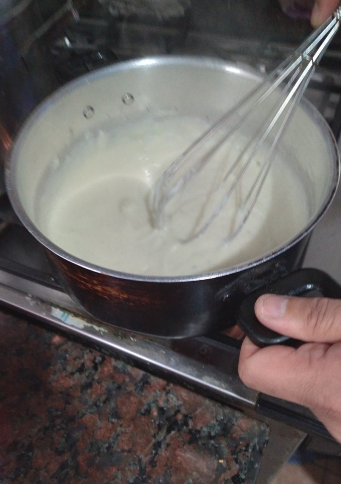 Una foto de Salsa blanca fácil