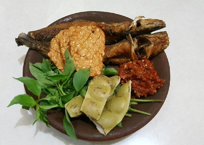 13. Sambal penyetan