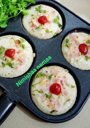 मिनी अनियन उत्तपम (mini onion uttapam recipe in Hindi) रेसिपी मुख्य फोटो