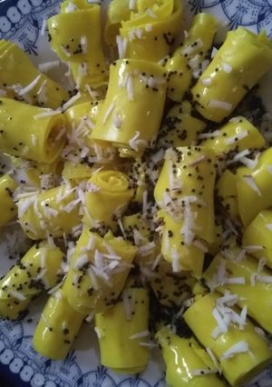 A picture of Khandvi.