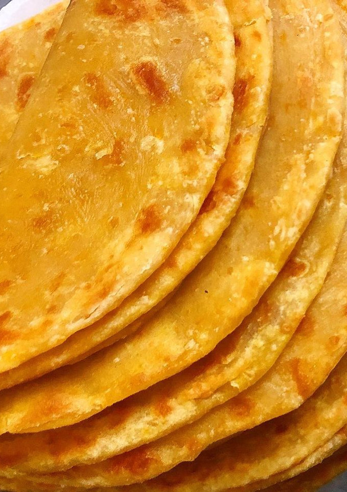 A picture of Soft layered carrot chapattis.