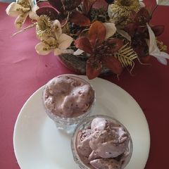 Black current creamy icecream A picture of Black current creamy icecream.