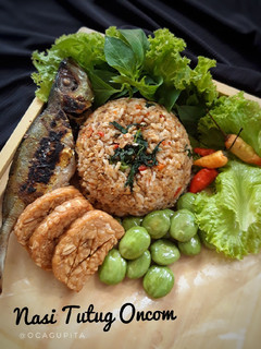 Foto resep Nasi Tutug Oncom recook @DapurDeis