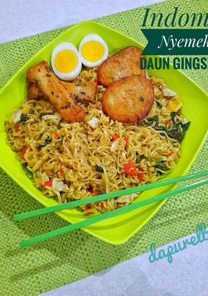 Foto resep Indomie Nyemek mix Daun Gingseng Jawa