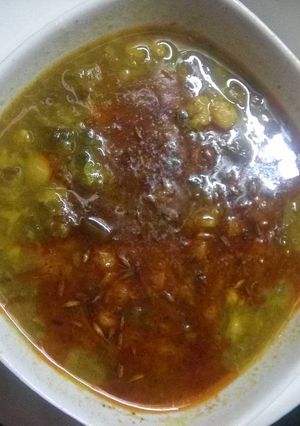 A picture of Daal palak.