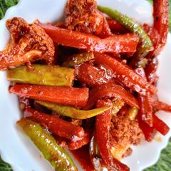 A picture of Instant Gobhi gajar mirch ka achar.