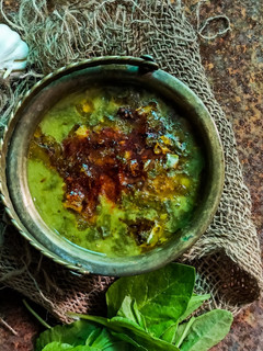 लहसुनि दाल पालक (lehsuni dal palak recipe in Hindi) रेसिपी मुख्य फोटो