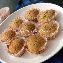 A picture of Plain Vanilla cupcakes (PVC).
