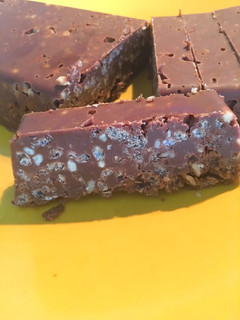 Una foto de Turrón de chocolate crujiente