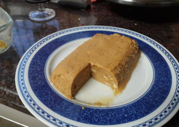 Turr贸n de almendra y cacahuete sin gluten vegano
 馃
