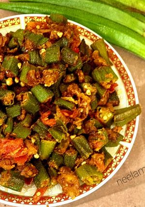 टमाटर मसाला भिंडी (tamatar masala bhindi recipe in Hindi) रेसिपी मुख्य फोटो