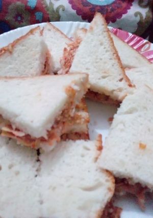 A picture of One bite chicken sandwich.