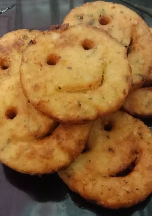A picture of Italian potato smilies.