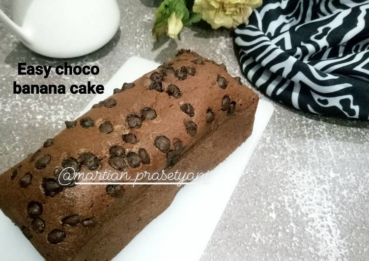 Easy choco banana cake