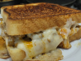 Sandwich🥯de carne🧅y queso🧀🥩🫑