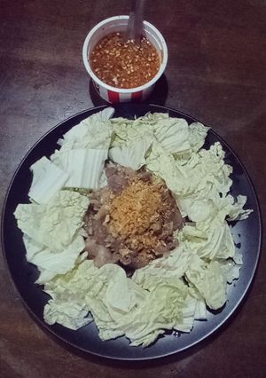 รูปของ ยำหมูผัดกระเทียม - คีโต