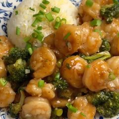 A picture of Shrimp and Broccoli.