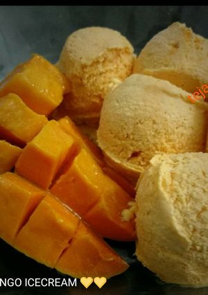 A picture of Mango Ice cream.