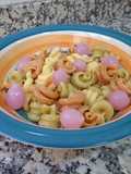 Ensalada de pasta con salsa agridulce de sésamo