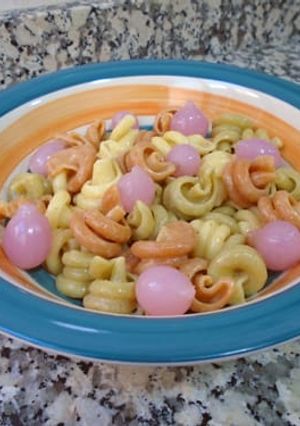 Una foto de Ensalada de pasta con salsa agridulce de sésamo