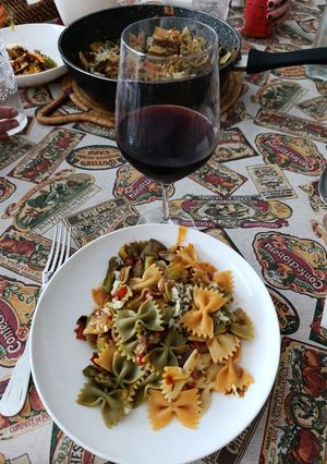 Foto principal de Pastas con Verduras y Queso Rallado