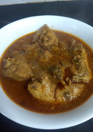 A picture of Hyderabadi Chicken.