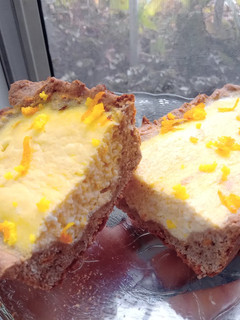 Una foto de Tarta de ricota y naranja ☕🍊
