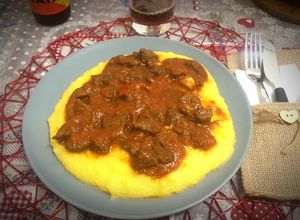 Foto di Polenta con spezzatino di cinghiale