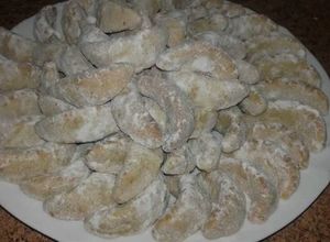 Foto principal de Galletas deliciosas con forma de luna /comida de Marruecos