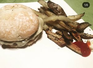 Una foto de Patys caseros. con pocos ingredientes light. Tipo de la cancha