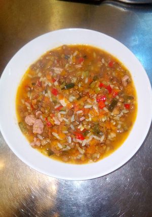 Una foto de Lentejas con arroz y panceta