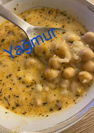 صورة لوصفة شوربة اللبن بالعدس والحمص