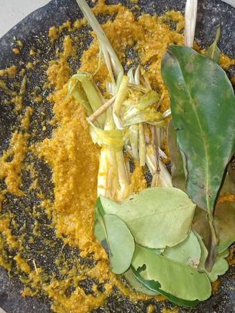 Langkah Mudah untuk Membuat Bumbu ayam goreng gurih Wajib Dicoba