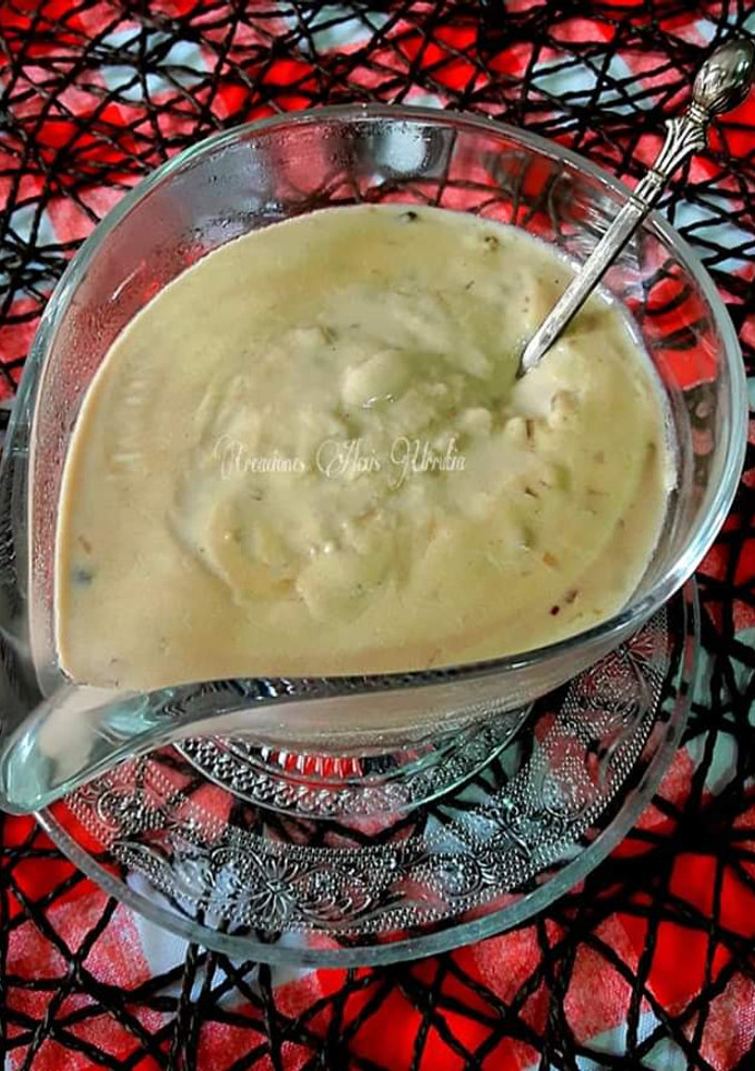 Una foto de Salsa a la pimienta verde para acompañar carnes blancas