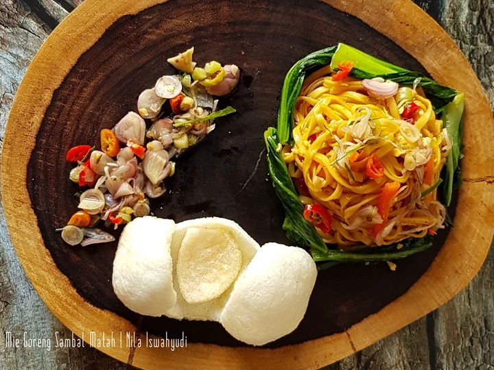 Langkah Gampang Membikin Resep Mie Goreng Sambal Matah yang Bisa Manjain Lidah Anti Ribet, Bikin Ngiler