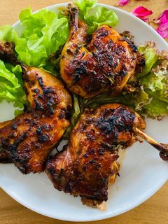 Hình của món Gà Nướng Sốt Lá Chanh.