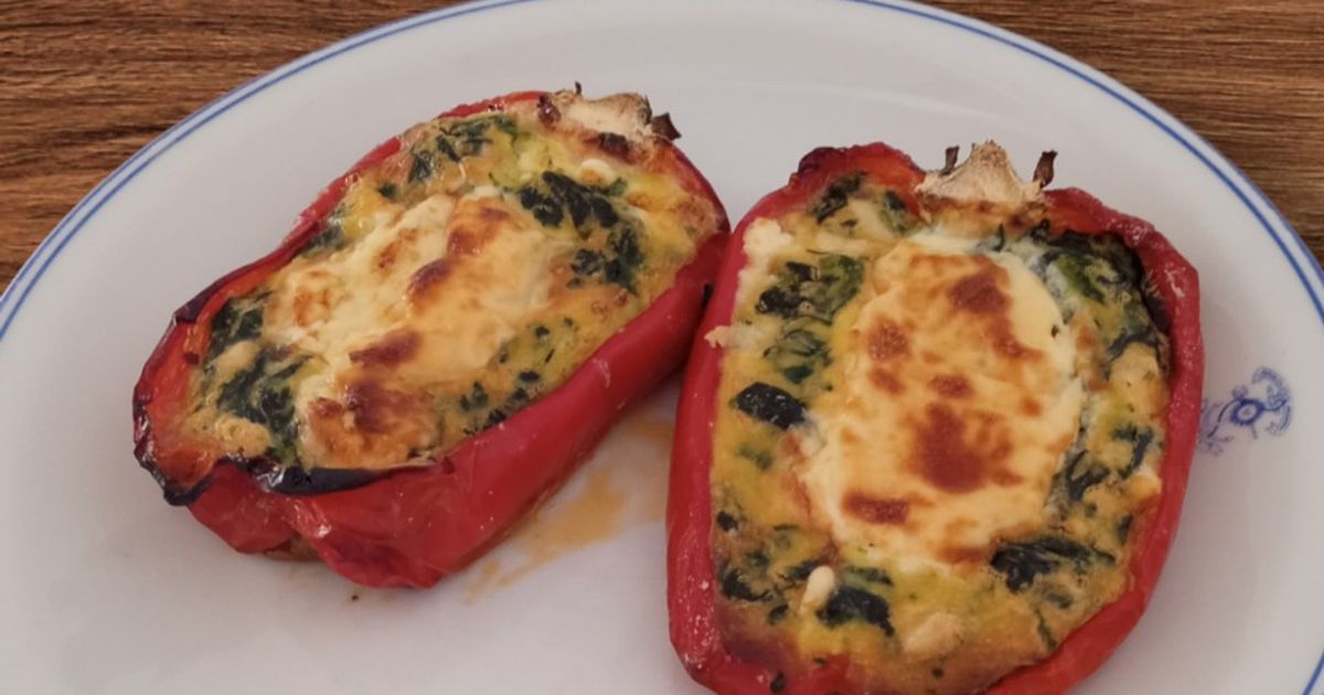 Morrón Relleno De Espinaca, Queso Y Huevos Receta de Renata- Cookpad