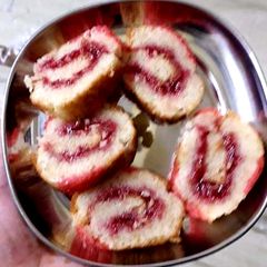 A picture of Swiss roll.