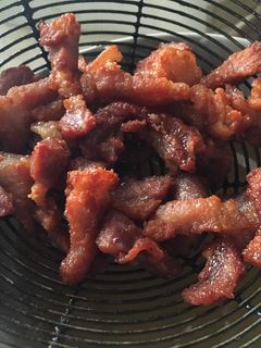 รูปของ หมูสามชั้นทอดน้ำปลา
