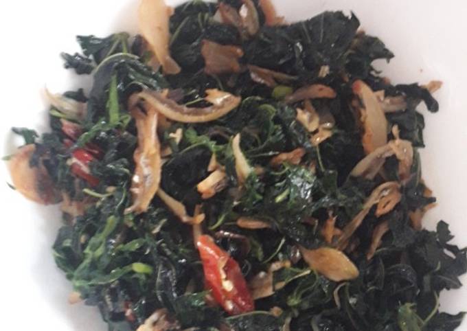 Resep Tumis daun pepaya teri Anti Gagal