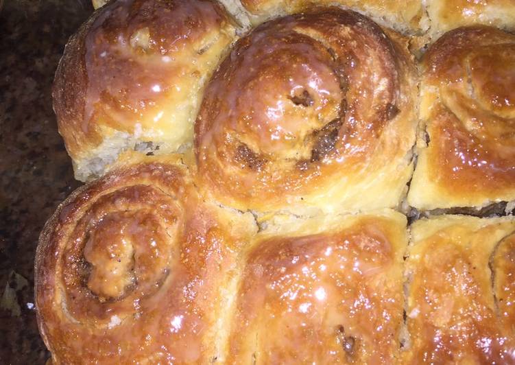 How to Make Appetizing Cinnamon rolls