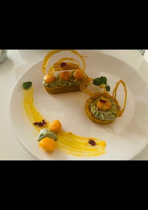 मैंगो कोकोनट हलवा विथ बेसिल दही फ्रॉस्टिंग (Mango coconut halwa with basil dahi frosting in Hindi) रेसिपी मुख्य फोटो