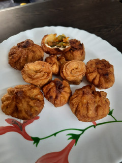 வெஜ் ஃப்ரை மோமோஸ் (Veg fry momos recipe in tamil) செய்முறை முக்கிய புகைப்படம்