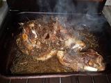 Cordero al horno con romero y cerveza