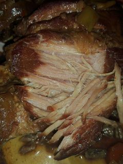 Una foto de Cerdo braseado "pulled pork"