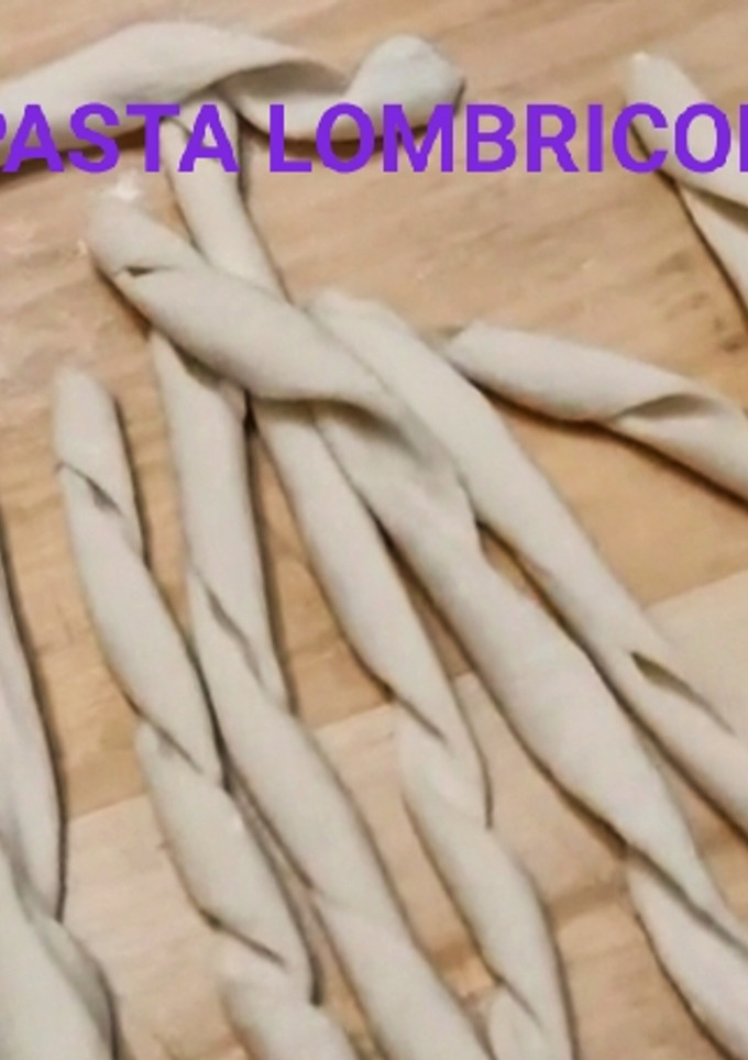 Una foto de Pasta casera... Lombricoli