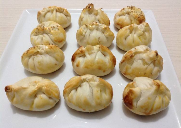 Knishes de Papa y cebolla