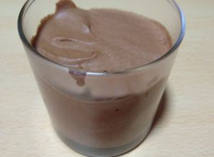 Una foto de Mousse de chocolate casero