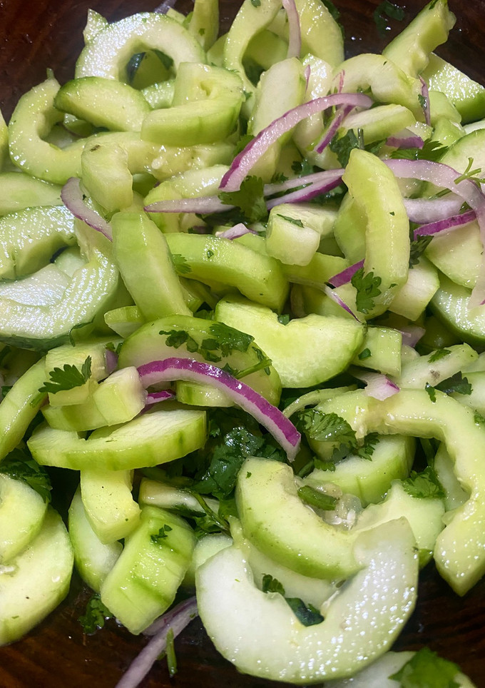 Una foto de Ensalada de pepino